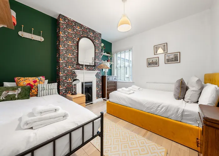 Claremont Apartment B - London