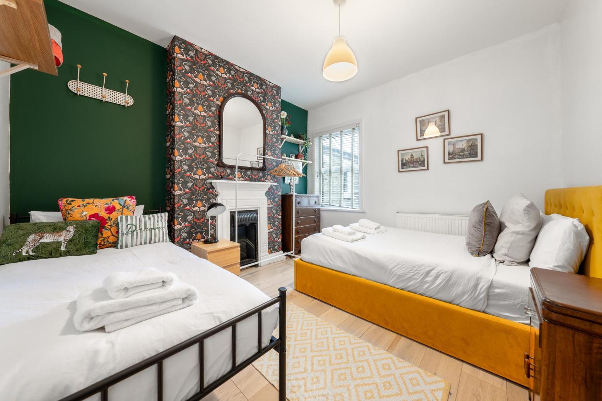 Claremont B - Apartment